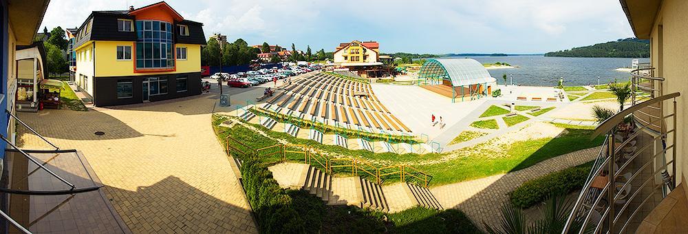 Port Club Pension & Restaurant Hotel Namestovo Exterior photo